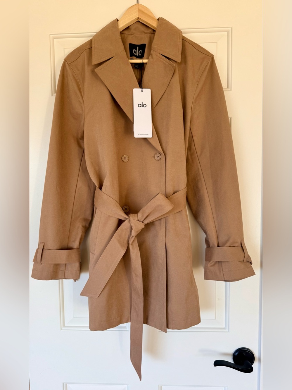 ALO Yoga Prime Trench Toasted Almond M NWT